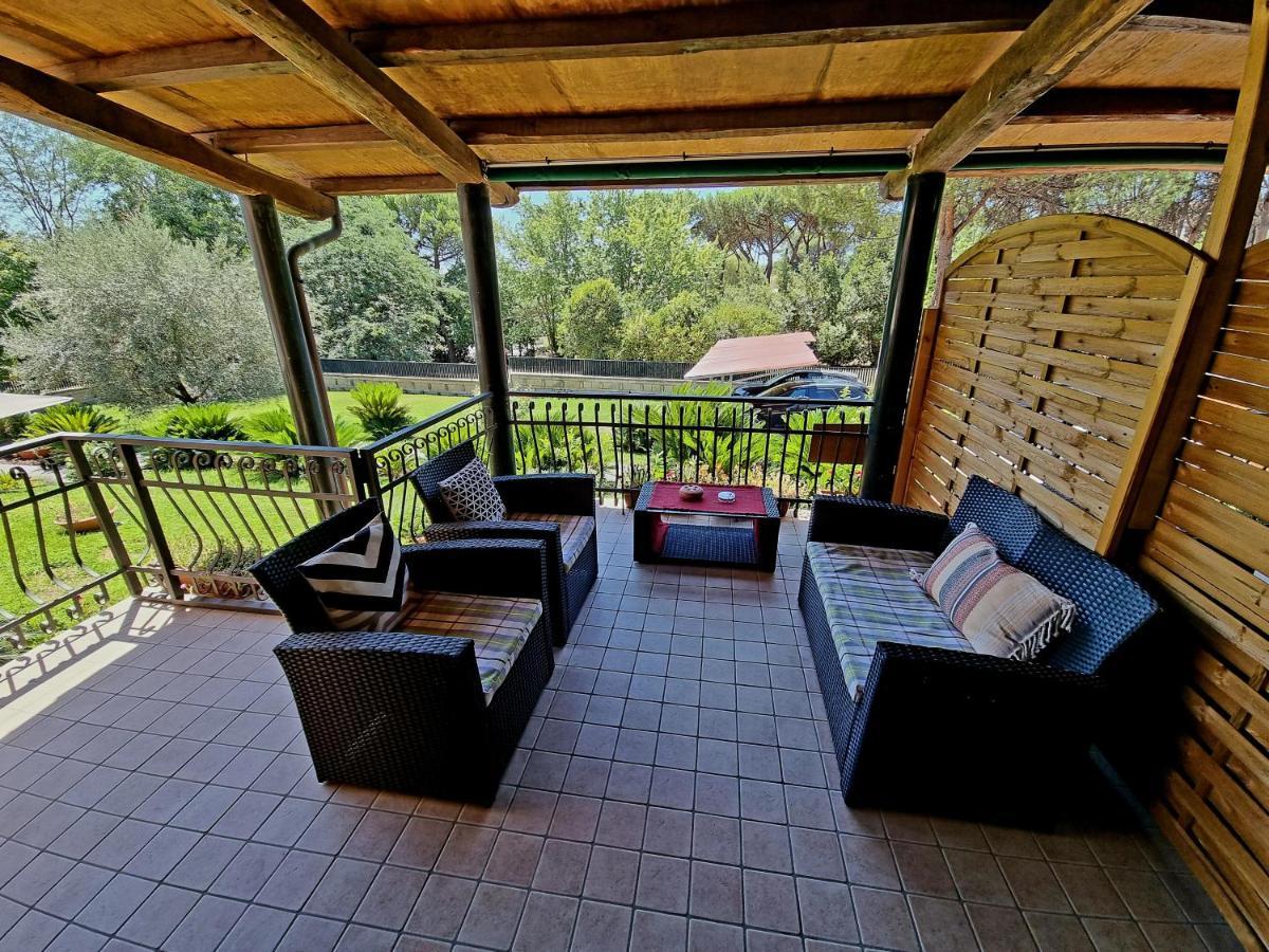 Il Casale Nel Parco Guesthouse Рим Экстерьер фото